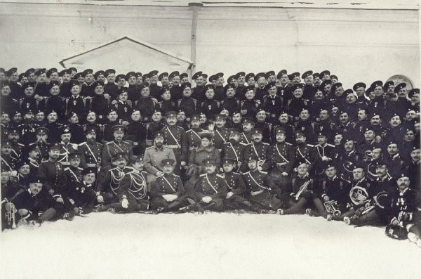 Войска Российской армии в начале XX века были составлены из солдат и офицеров, которые вступили в этот полк.