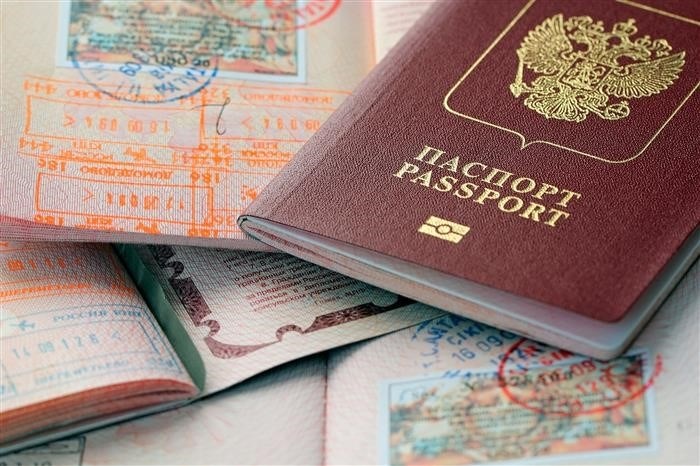 В России разрешено иметь два гражданства одновременно.