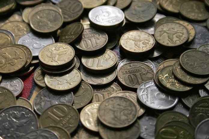Существует множество монет, выпущенных в России.
