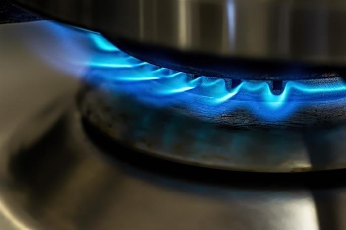 Какой аромат испускает домашний газ при его выпуске внутри квартиры?