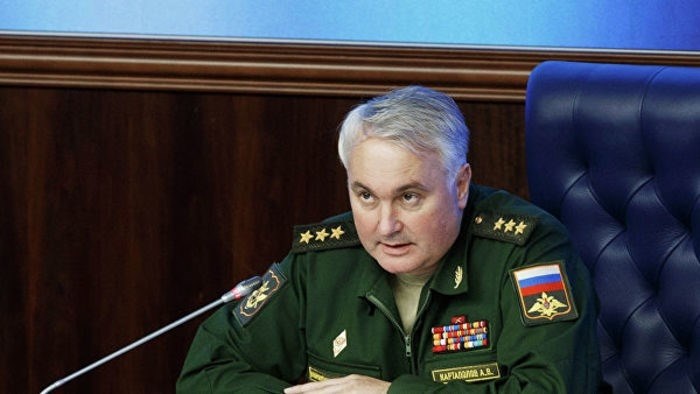 занимает руководящую должность в организации, отвечающей за военно-политические аспекты в армии РФ.