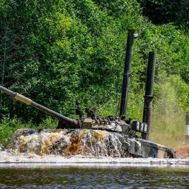 Фотография, запечатлевшая Танковый полигон Головеньки - военный объект.