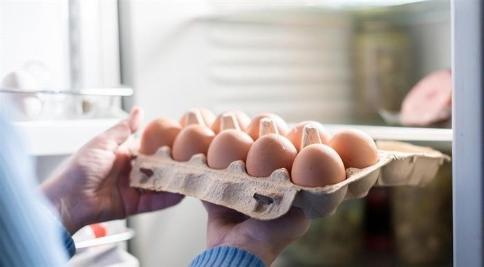 Как долго можно хранить яйца в холодильнике: рекомендации, советы, инструкции